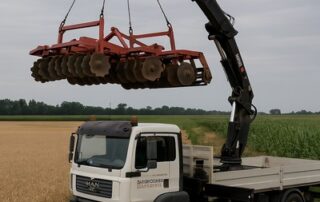 mezőgazdasági gépek szállítása